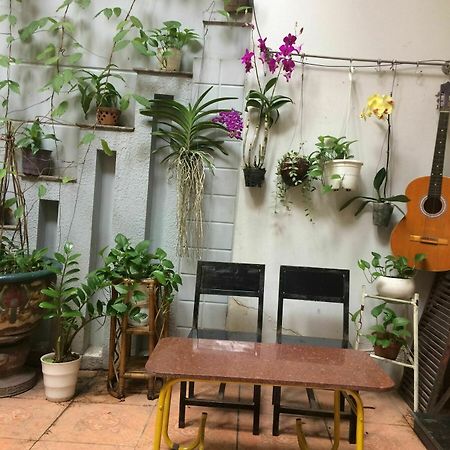 Drop By Saigon Guesthouse Ho Chi Minh City Bagian luar foto